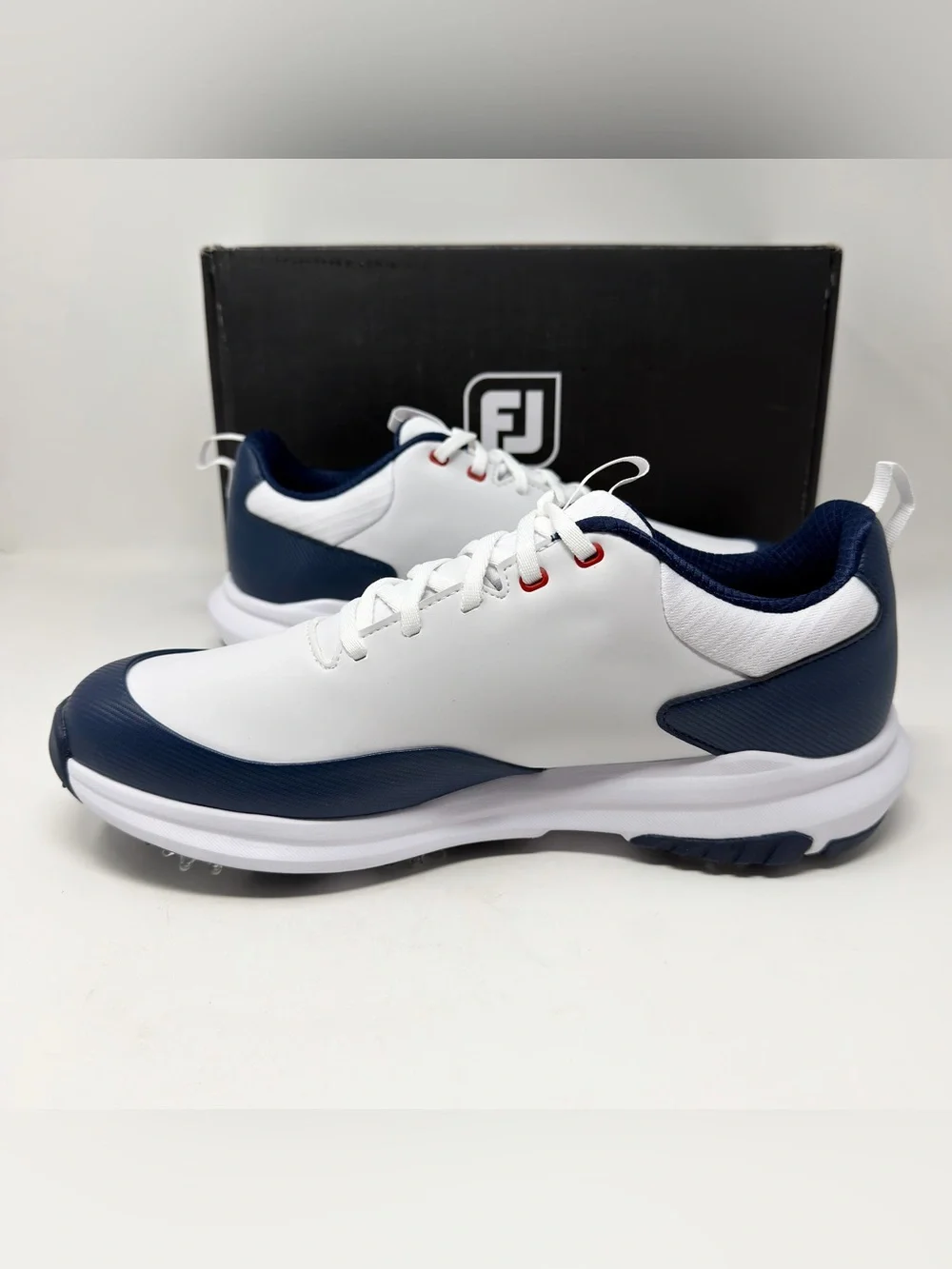 FootJoy tour rival